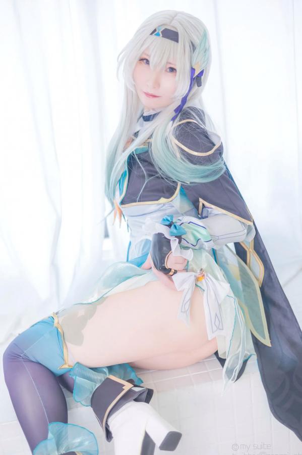   [Cosplay] Atsuki あつき 崩坏星穹铁道银狼流萤兔女郎性感角色扮演写真第29张图片