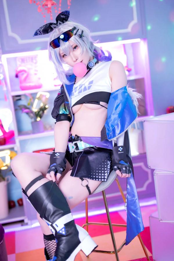   [Cosplay] Atsuki あつき 崩坏星穹铁道银狼流萤兔女郎性感角色扮演写真第49张图片
