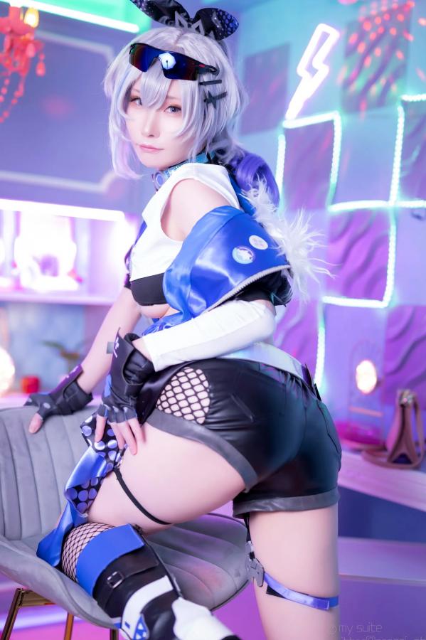   [Cosplay] Atsuki あつき 崩坏星穹铁道银狼流萤兔女郎性感角色扮演写真第55张图片