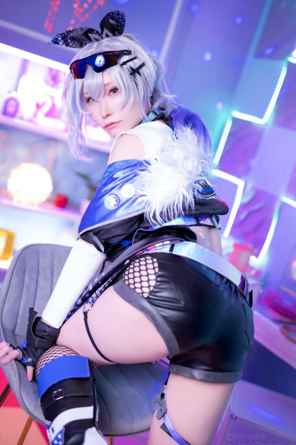   [Cosplay] Atsuki あつき 崩坏星穹铁道银狼流萤兔女郎性感角色扮演写真第58张图片