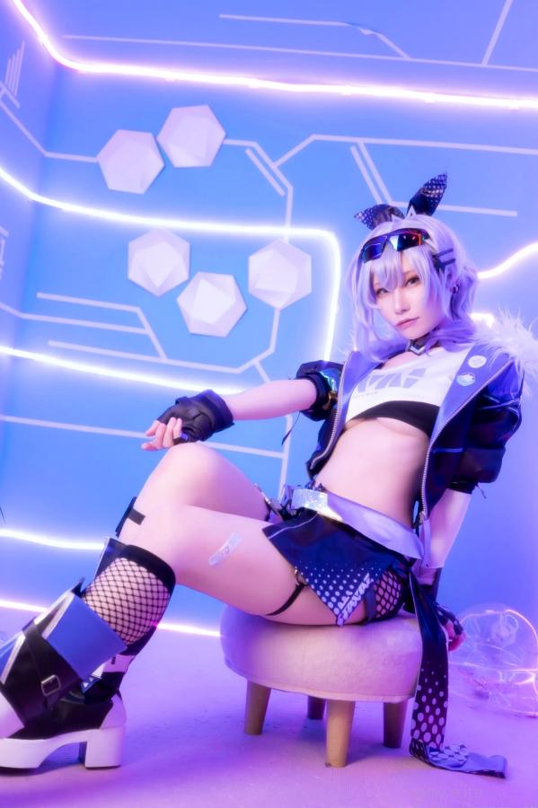   [Cosplay] Atsuki あつき 崩坏星穹铁道银狼流萤兔女郎性感角色扮演写真第74张图片