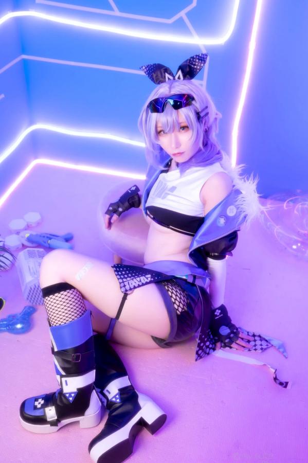  [Cosplay] Atsuki あつき 崩坏星穹铁道银狼流萤兔女郎性感角色扮演写真第90张图片