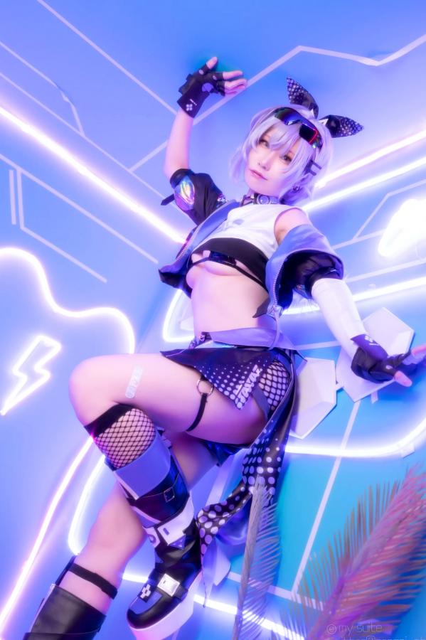   [Cosplay] Atsuki あつき 崩坏星穹铁道银狼流萤兔女郎性感角色扮演写真第107张图片