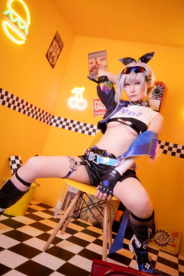   [Cosplay] Atsuki あつき 崩坏星穹铁道银狼流萤兔女郎性感角色扮演写真第118张图片