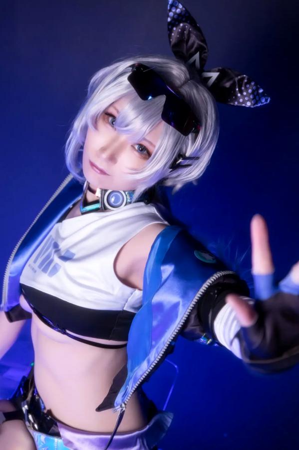   [Cosplay] Atsuki あつき 崩坏星穹铁道银狼流萤兔女郎性感角色扮演写真第140张图片