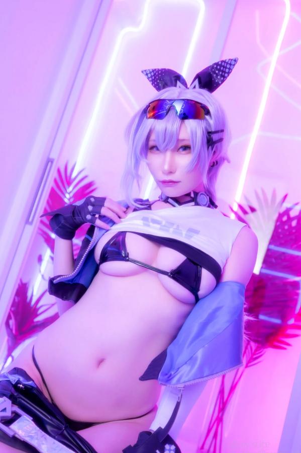   [Cosplay] Atsuki あつき 崩坏星穹铁道银狼流萤兔女郎性感角色扮演写真第210张图片