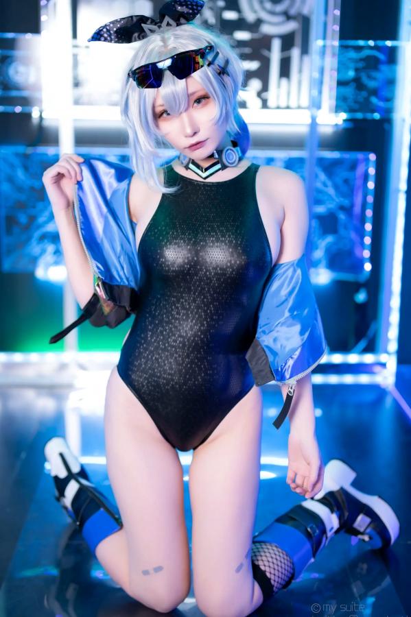   [Cosplay] Atsuki あつき 崩坏星穹铁道银狼流萤兔女郎性感角色扮演写真第230张图片