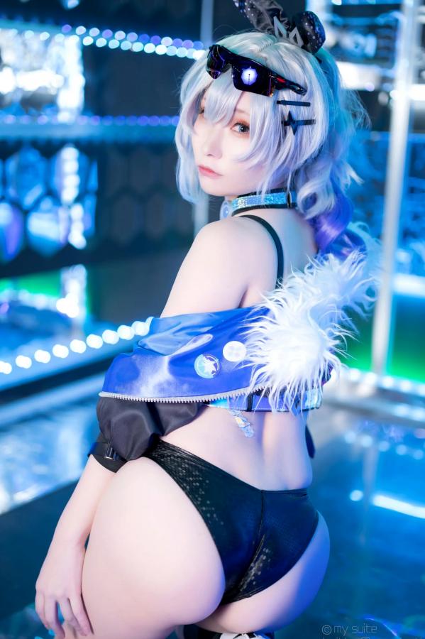   [Cosplay] Atsuki あつき 崩坏星穹铁道银狼流萤兔女郎性感角色扮演写真第234张图片