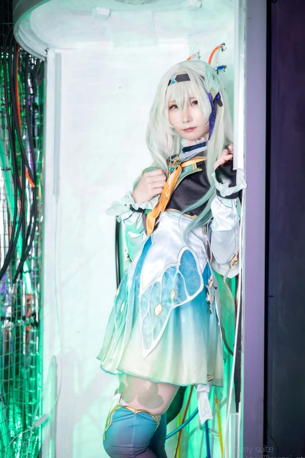   [Cosplay] Atsuki あつき 崩坏星穹铁道银狼流萤兔女郎性感角色扮演写真第260张图片