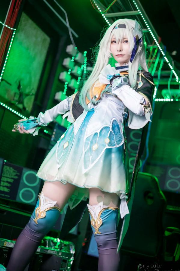   [Cosplay] Atsuki あつき 崩坏星穹铁道银狼流萤兔女郎性感角色扮演写真第269张图片
