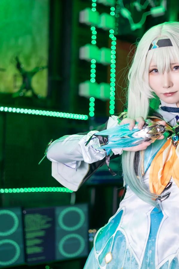   [Cosplay] Atsuki あつき 崩坏星穹铁道银狼流萤兔女郎性感角色扮演写真第271张图片