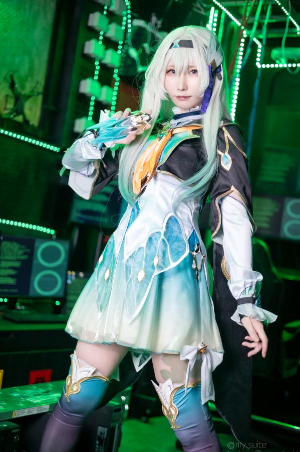   [Cosplay] Atsuki あつき 崩坏星穹铁道银狼流萤兔女郎性感角色扮演写真第272张图片
