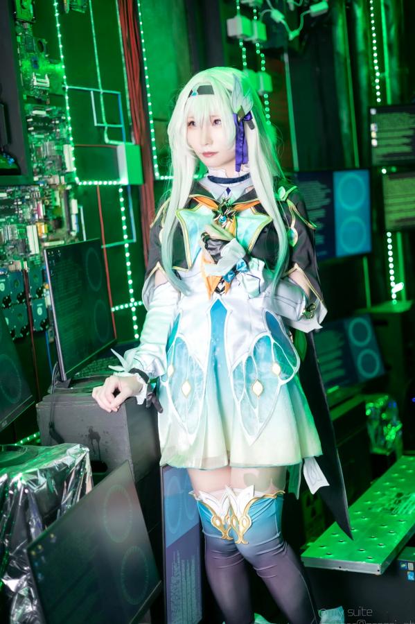   [Cosplay] Atsuki あつき 崩坏星穹铁道银狼流萤兔女郎性感角色扮演写真第274张图片