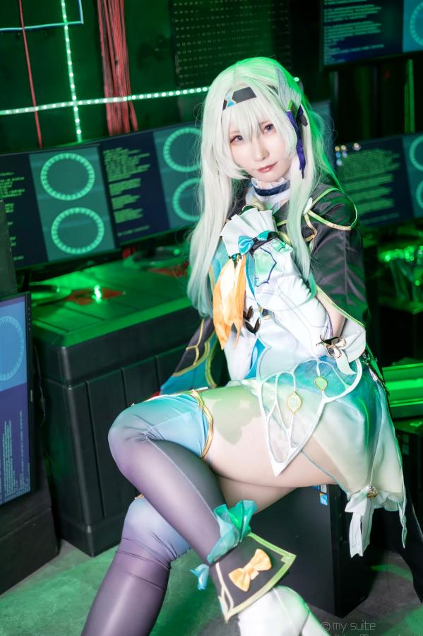   [Cosplay] Atsuki あつき 崩坏星穹铁道银狼流萤兔女郎性感角色扮演写真第279张图片