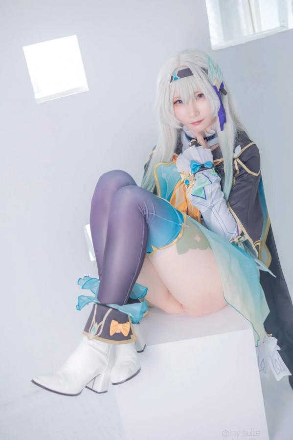   [Cosplay] Atsuki あつき 崩坏星穹铁道银狼流萤兔女郎性感角色扮演写真第290张图片
