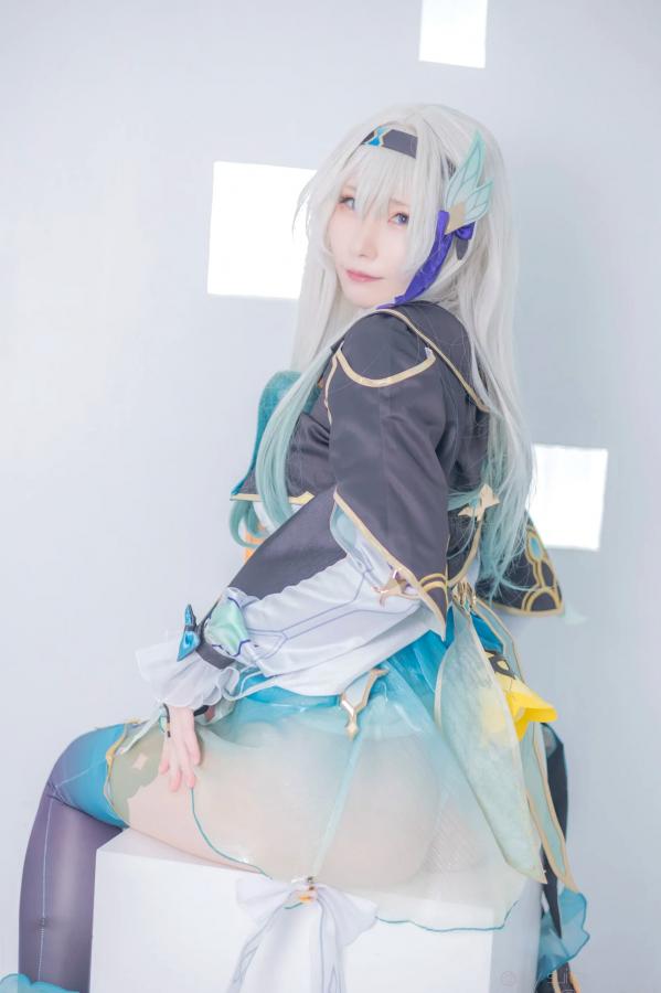   [Cosplay] Atsuki あつき 崩坏星穹铁道银狼流萤兔女郎性感角色扮演写真第297张图片