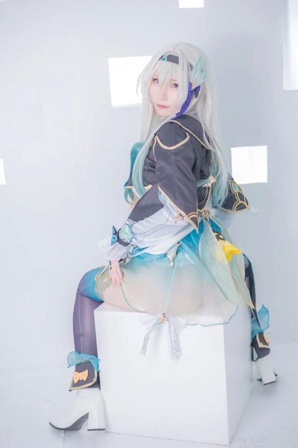   [Cosplay] Atsuki あつき 崩坏星穹铁道银狼流萤兔女郎性感角色扮演写真第298张图片