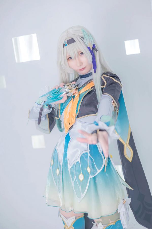   [Cosplay] Atsuki あつき 崩坏星穹铁道银狼流萤兔女郎性感角色扮演写真第304张图片