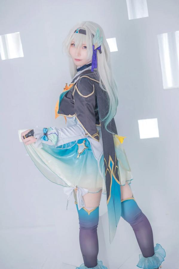   [Cosplay] Atsuki あつき 崩坏星穹铁道银狼流萤兔女郎性感角色扮演写真第306张图片