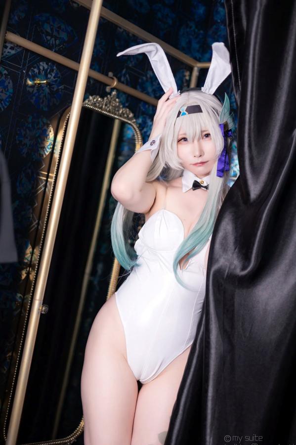   [Cosplay] Atsuki あつき 崩坏星穹铁道银狼流萤兔女郎性感角色扮演写真第446张图片
