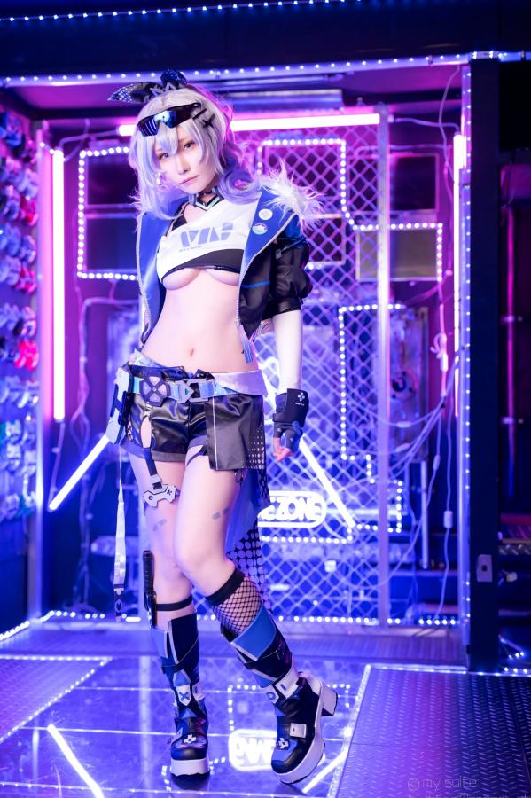  [Cosplay] Atsuki あつき 崩坏星穹铁道银狼流萤兔女郎性感角色扮演写真第507张图片