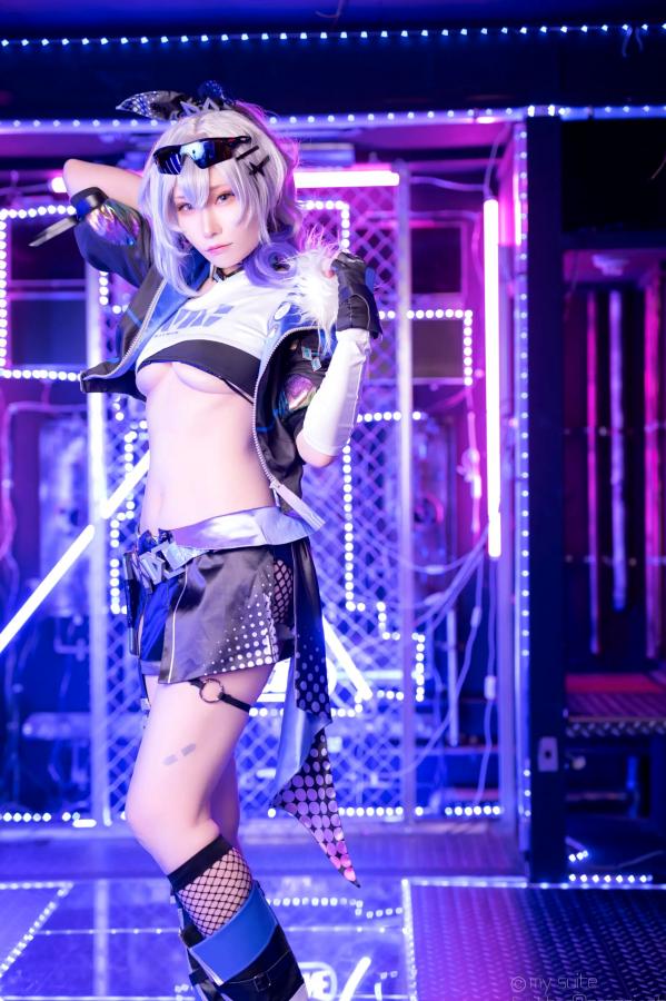   [Cosplay] Atsuki あつき 崩坏星穹铁道银狼流萤兔女郎性感角色扮演写真第508张图片