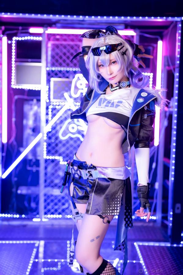   [Cosplay] Atsuki あつき 崩坏星穹铁道银狼流萤兔女郎性感角色扮演写真第514张图片