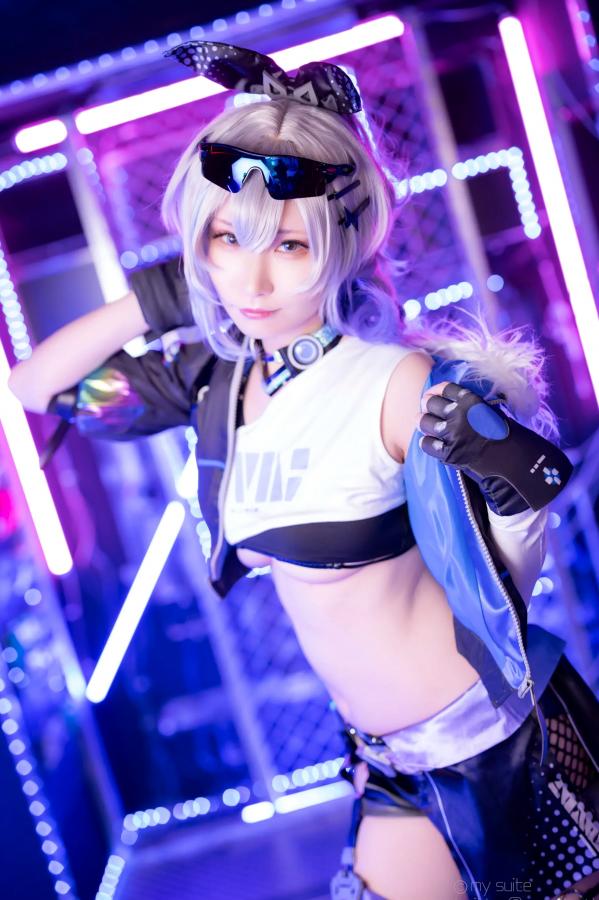   [Cosplay] Atsuki あつき 崩坏星穹铁道银狼流萤兔女郎性感角色扮演写真第519张图片