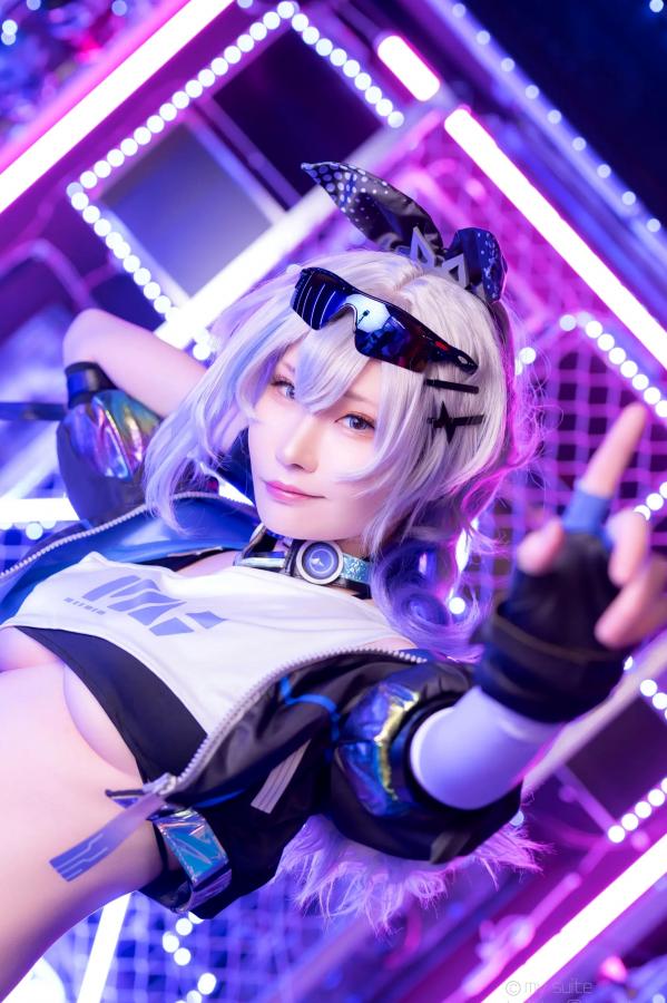   [Cosplay] Atsuki あつき 崩坏星穹铁道银狼流萤兔女郎性感角色扮演写真第521张图片