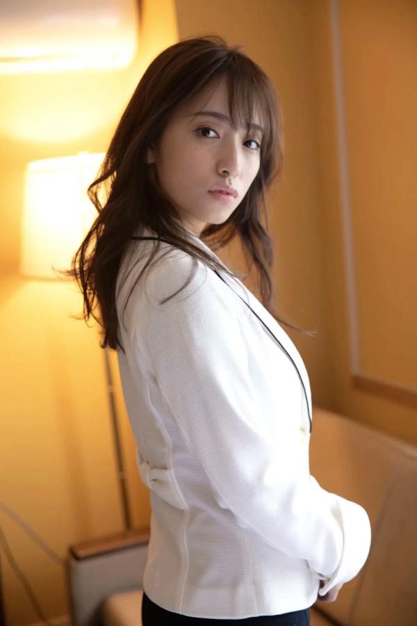    高梨瑞樹《1日だけ》日式温泉和服与性感内衣私房写真 [138P]第41张图片