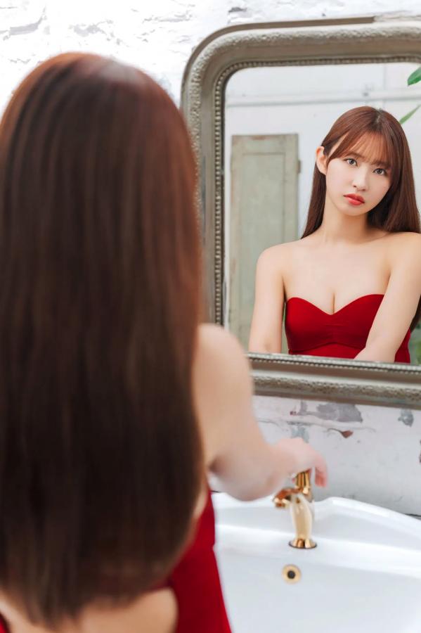   松本日向 - LUMINOUS [92P] 日本性感比基尼内衣私房写真第27张图片