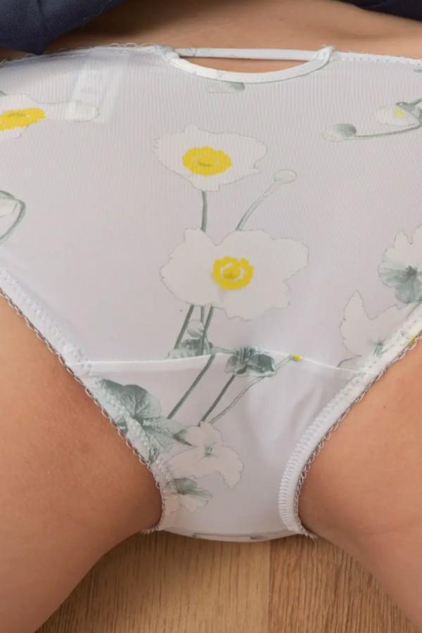   [LOVEPOP] Yuri Toka 桐香ゆうり Photoset 03 [102P] 教室水手服校服诱惑私房照第70张图片