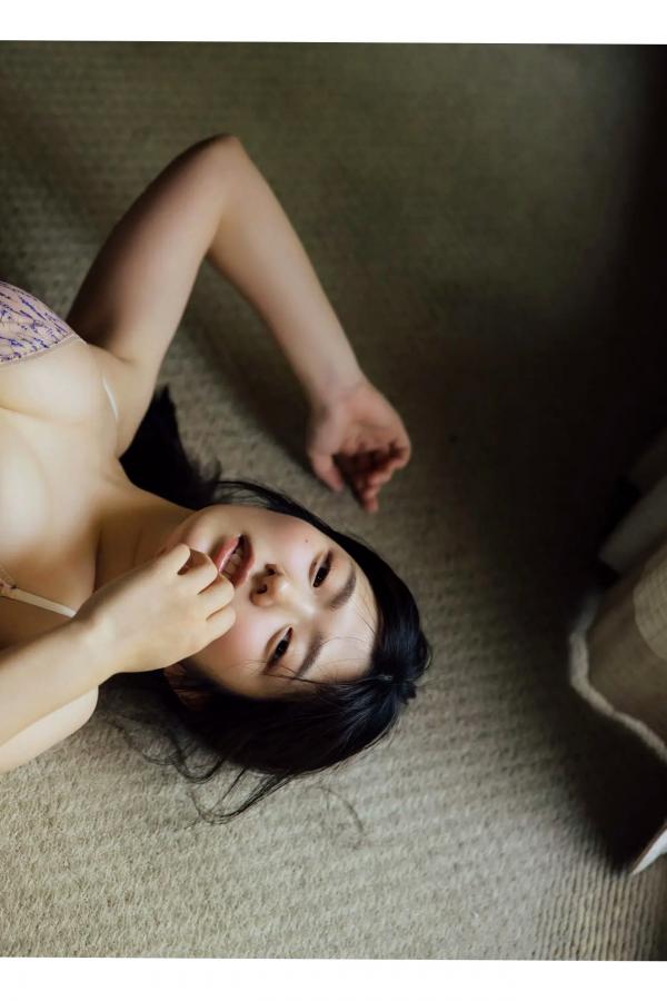   山田かな - どうせ好きになるくせに：日系清纯女神复古家居与性感比基尼私房写真第46张图片