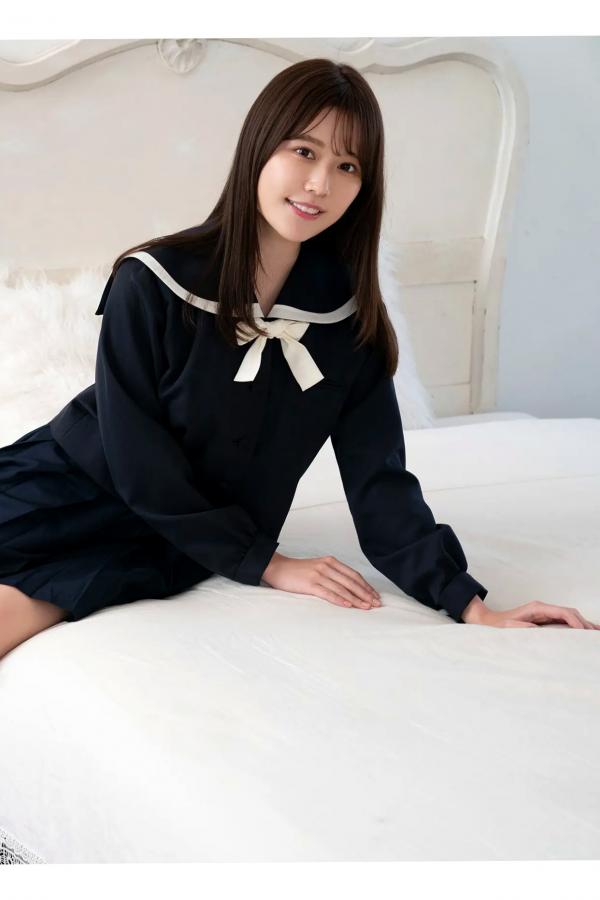   小日向ゆか - 恋愛の模範解答：日系清纯校服与性感比基尼写真第51张图片
