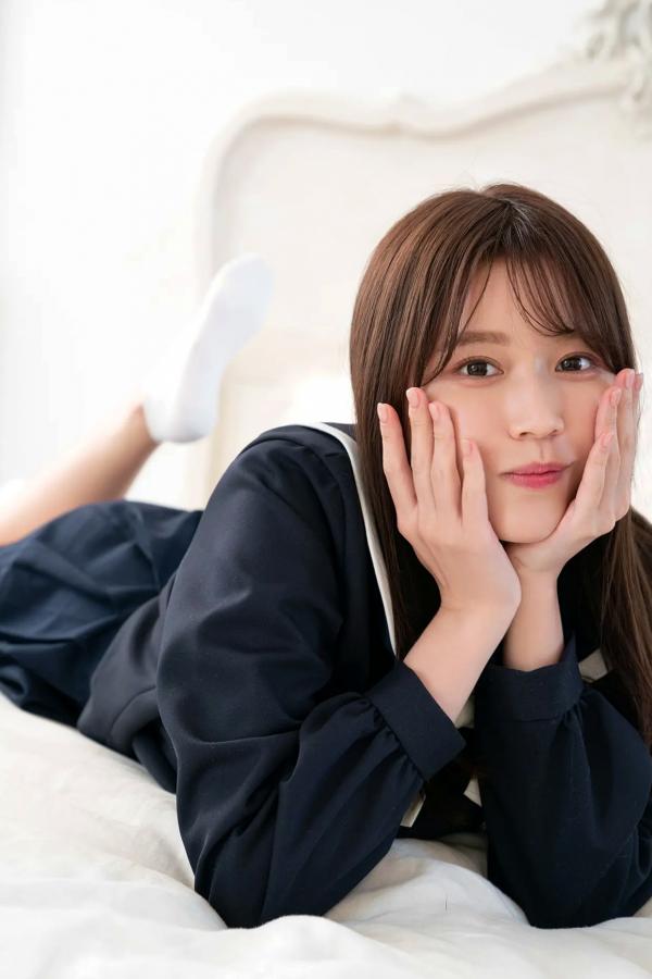   小日向ゆか - 恋愛の模範解答：日系清纯校服与性感比基尼写真第54张图片