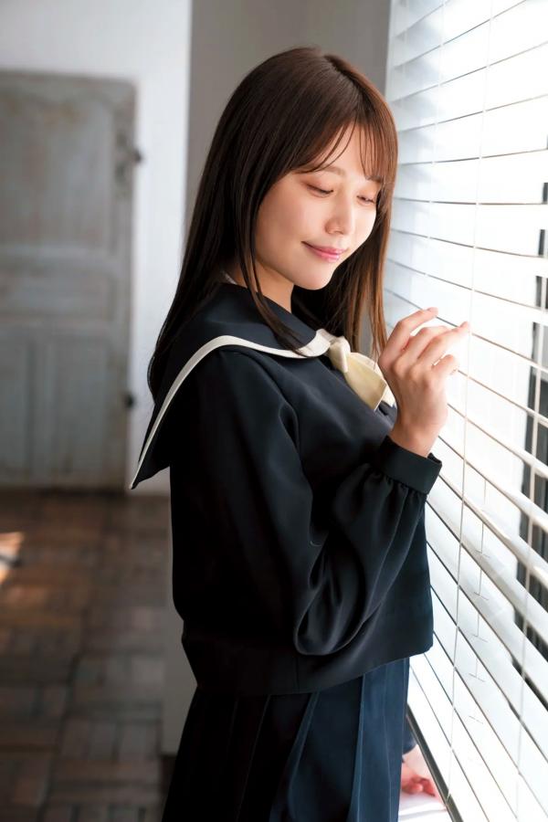   小日向ゆか - 恋愛の模範解答：日系清纯校服与性感比基尼写真第58张图片