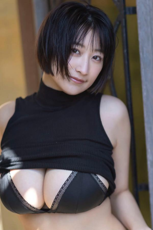    榎原依那《満を持して》性感海边比基尼与私房内衣写真第5张图片