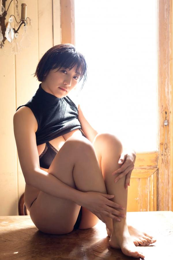   榎原依那《満を持して》性感海边比基尼与私房内衣写真第15张图片