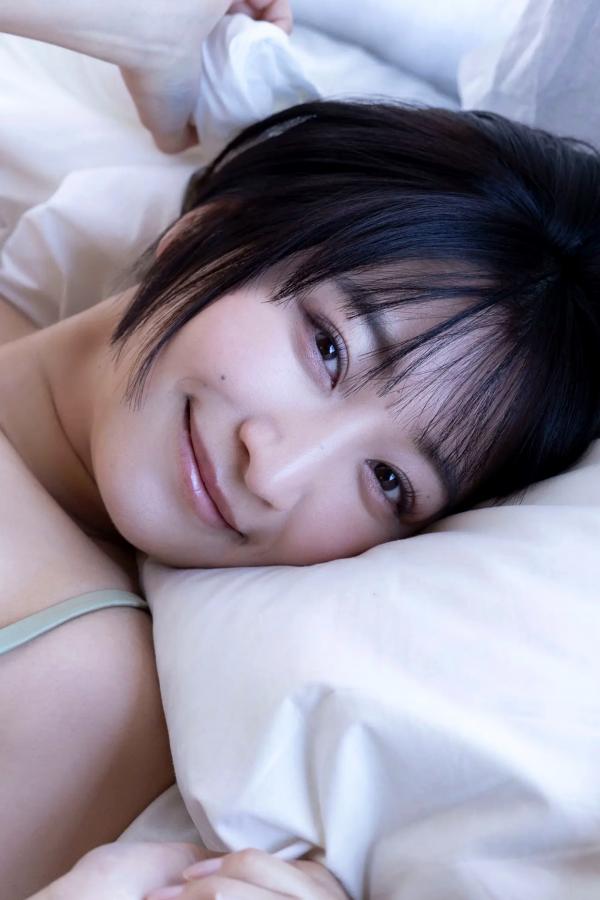    榎原依那《満を持して》性感海边比基尼与私房内衣写真第28张图片