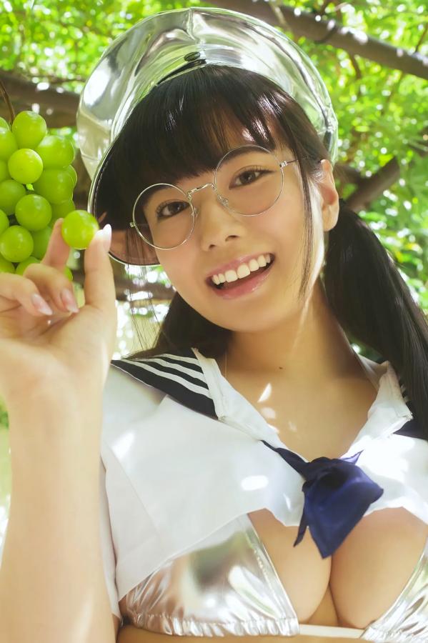   東雲うみ - 水果与眼镜性感写真 日本水手服眼镜娘内衣诱惑大尺幅第6张图片