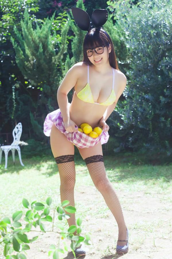   東雲うみ - 水果与眼镜性感写真 日本水手服眼镜娘内衣诱惑大尺幅第13张图片