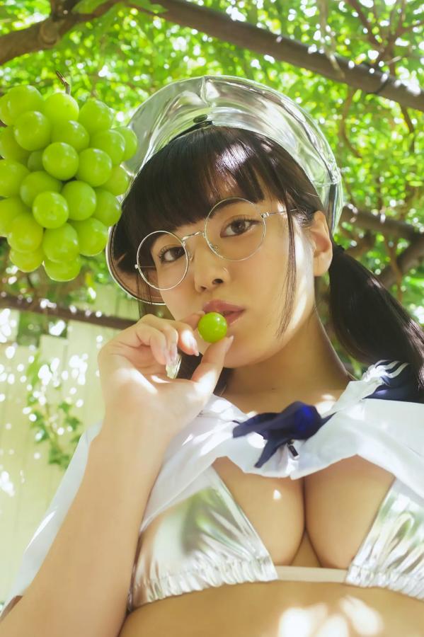   東雲うみ - 水果与眼镜性感写真 日本水手服眼镜娘内衣诱惑大尺幅第48张图片