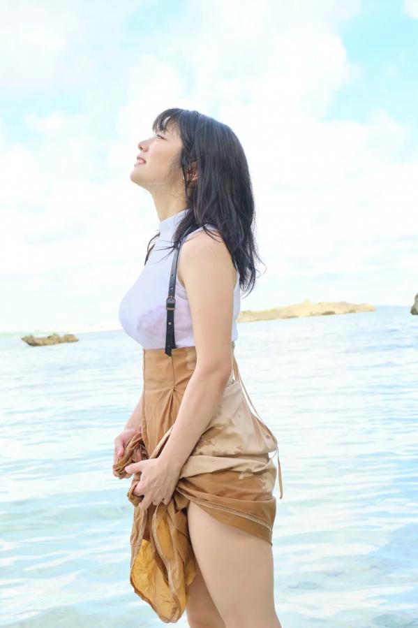   山田かな - Maybe Love 〜恋かな？〜 日本清新阳光户外泳装写真第45张图片