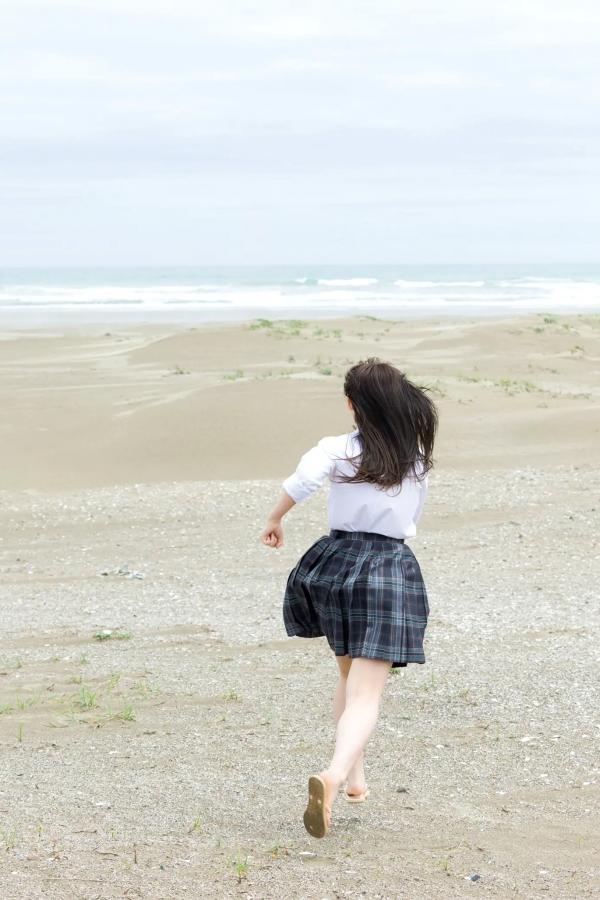   石原さき泳池性感比基尼与海边校服清纯阳光写真第47张图片