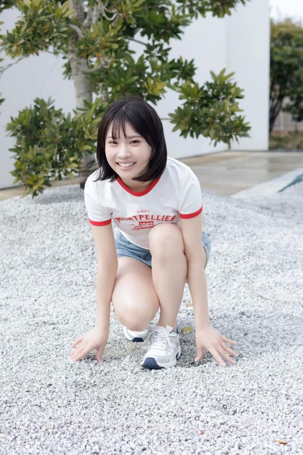   芳賀礼 - 难波第一可爱美少女 居家白色内衣清纯写真第25张图片