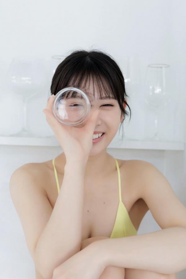   芳賀礼 - 难波第一可爱美少女 居家白色内衣清纯写真第52张图片