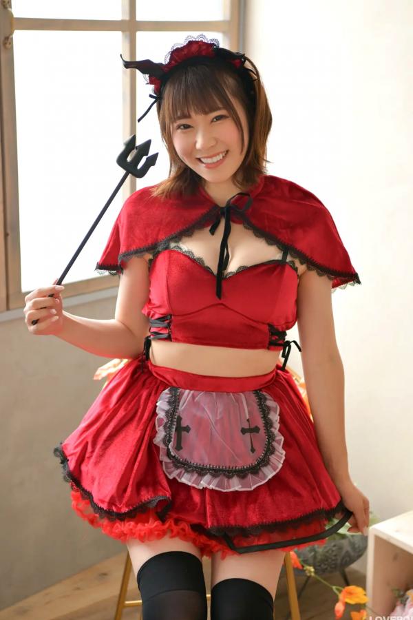    [LOVEPOP] Saki Sakurai 桜井紗稀 Photoset 01 红色小魔女角色扮演性感美胸写真第3张图片