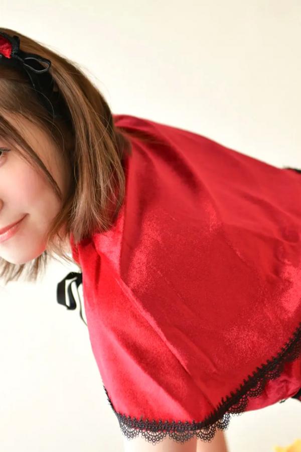    [LOVEPOP] Saki Sakurai 桜井紗稀 Photoset 01 红色小魔女角色扮演性感美胸写真第43张图片
