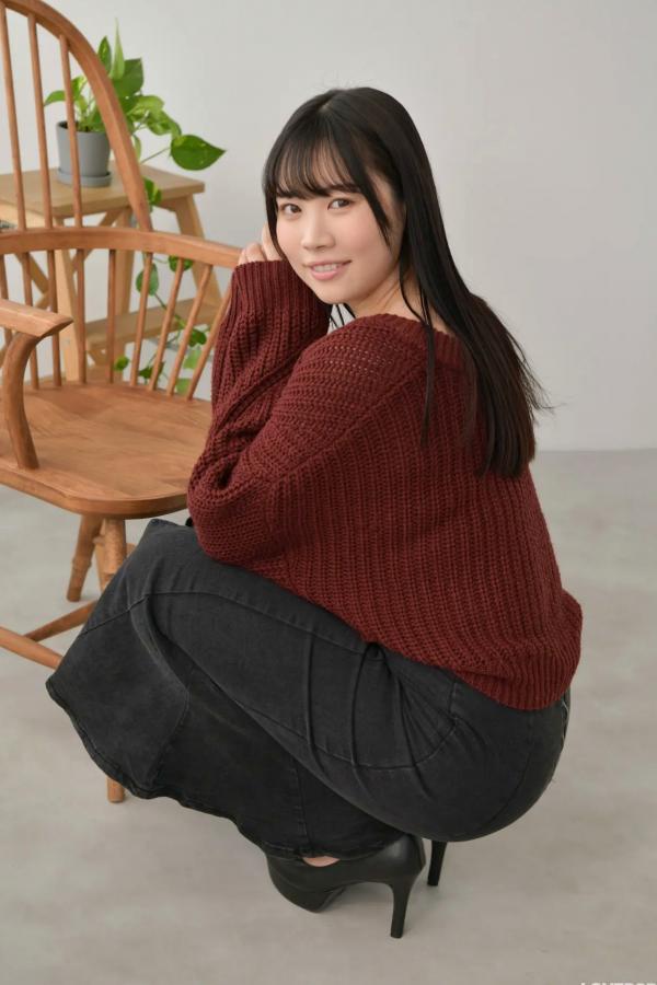   [LOVEPOP] Seina Shinomi 篠見星奈 Photoset 09 家居私房温婉美腿写真第27张图片