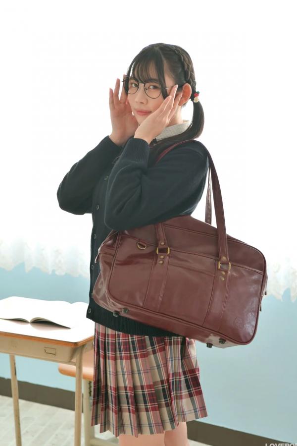   [LOVEPOP] Seina Shinomi 篠見星奈 Photoset 05 日系JK制服清纯校服美腿写真第15张图片